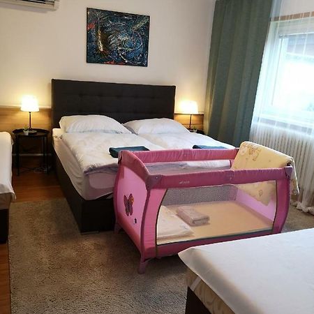 Apartmany Centro & Jacuzzi Piest'any Exterior photo