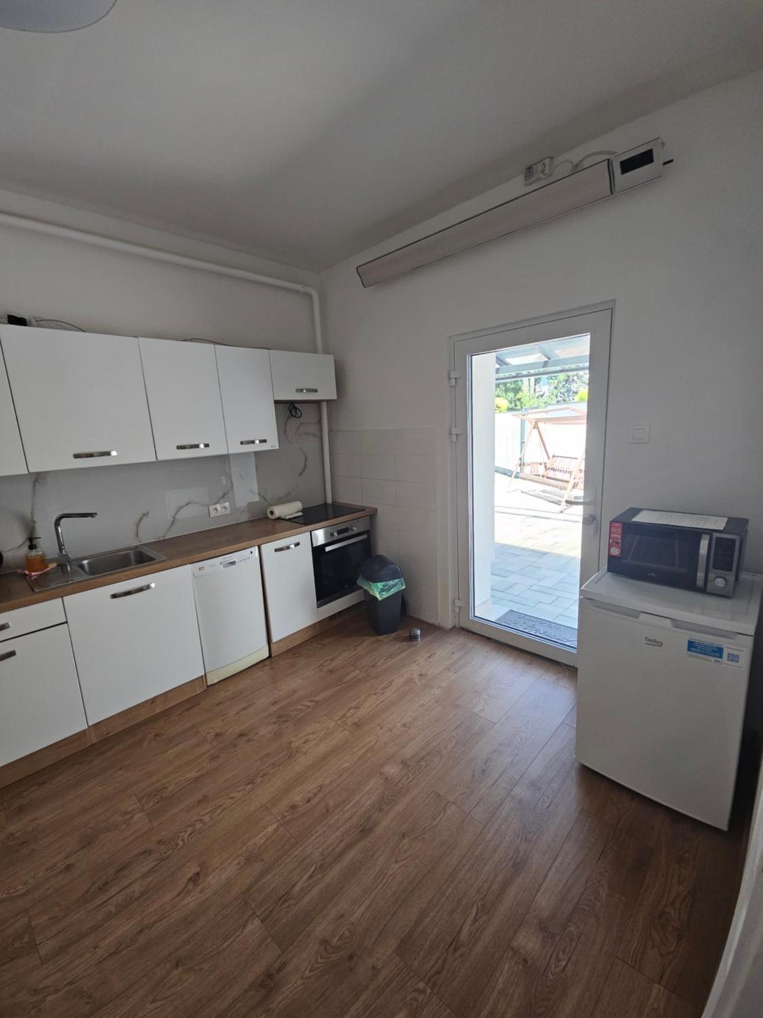 Apartmany Centro & Jacuzzi Piest'any Exterior photo