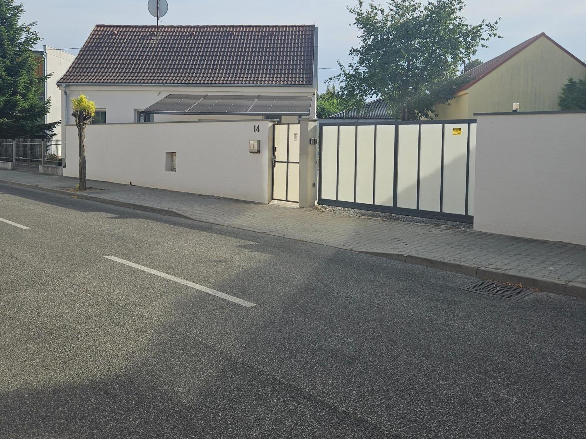 Apartmany Centro & Jacuzzi Piest'any Exterior photo