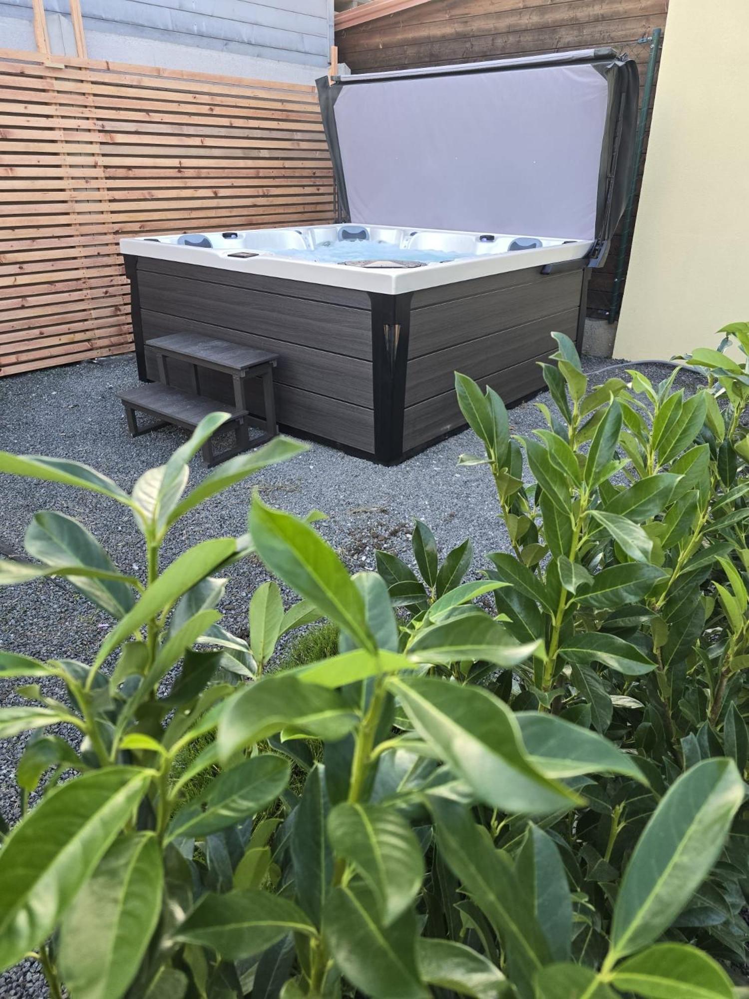 Apartmany Centro & Jacuzzi Piest'any Exterior photo